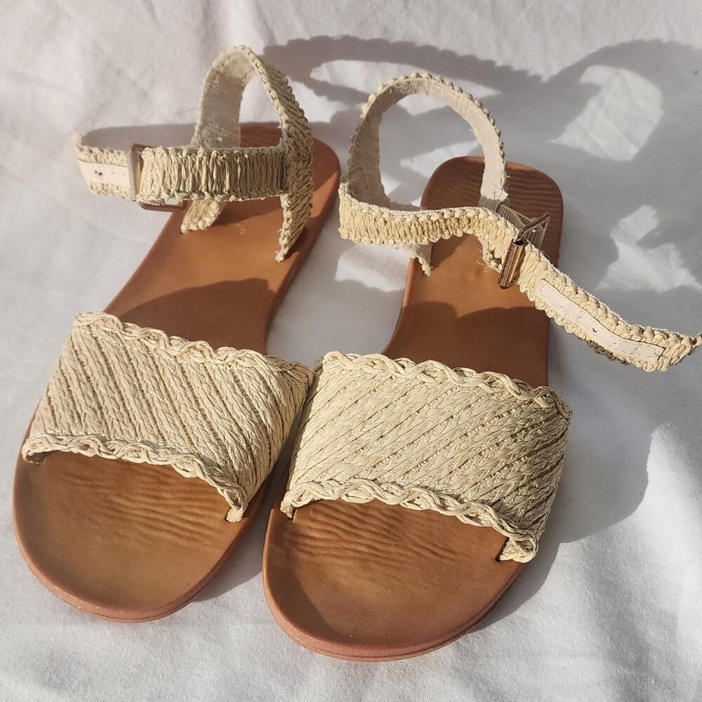 Women's Tan and Cream Sandals